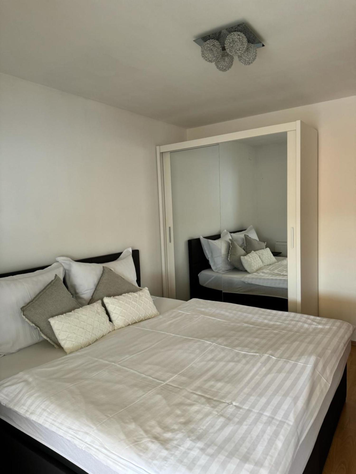 Apartamento Haus Ella Novi Vinodolski Exterior foto