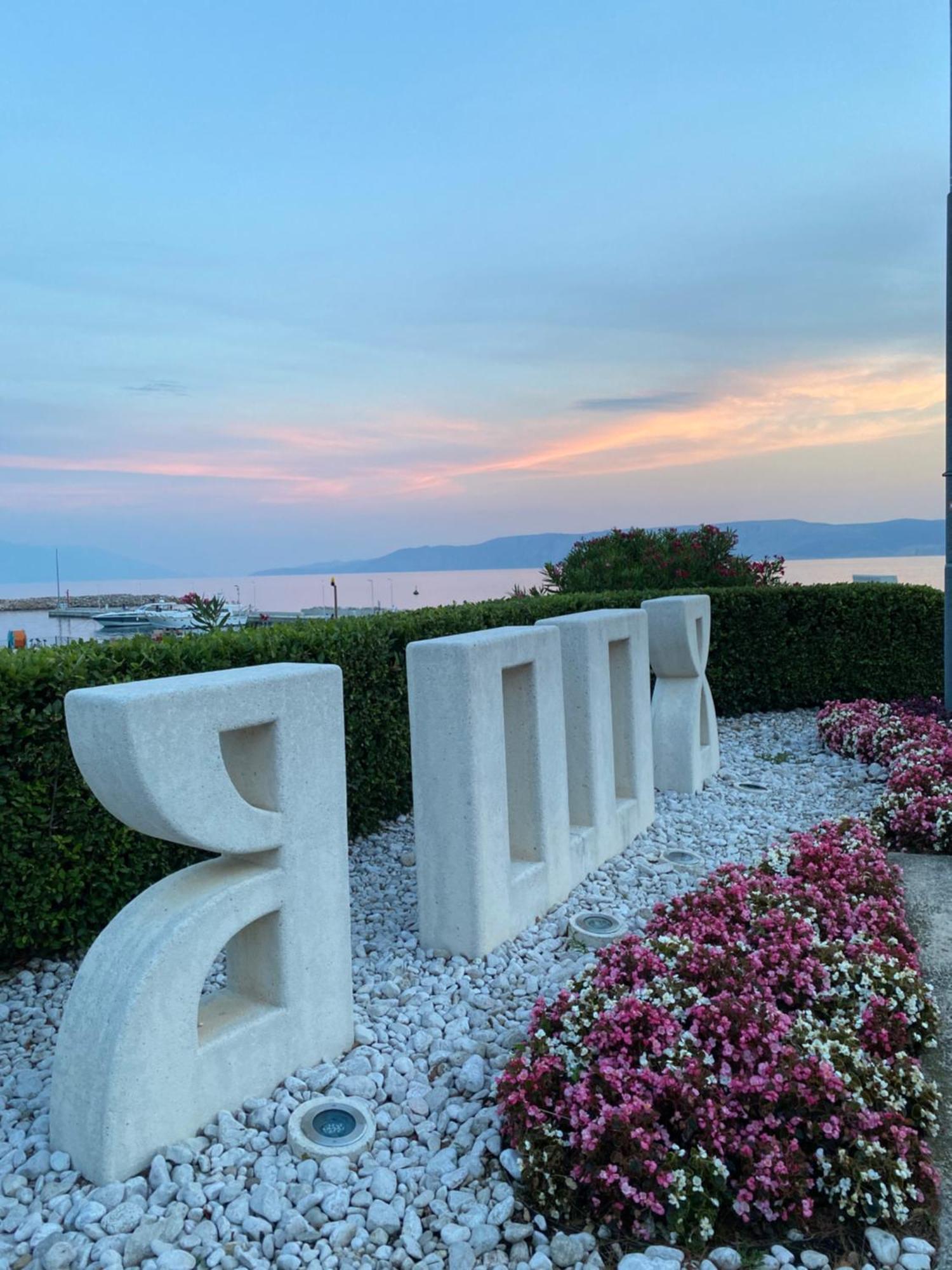 Apartamento Haus Ella Novi Vinodolski Exterior foto